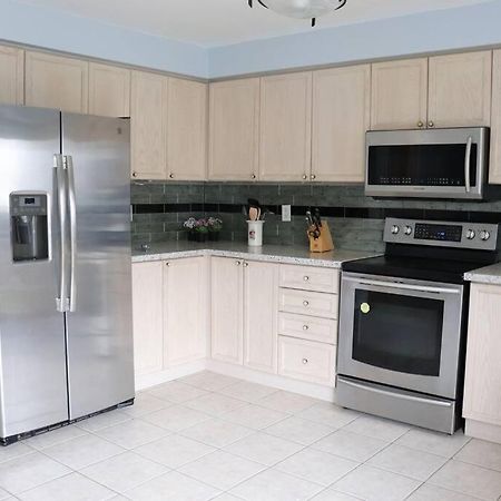 Entire 4 Bed Room Detached Residential Home Ajax Exterior foto